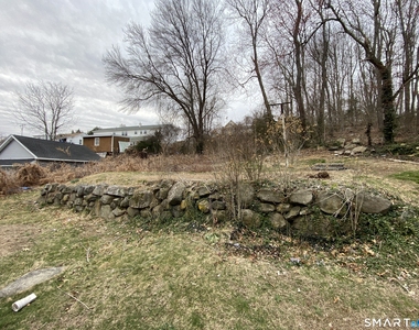 85 Stillson Road - Photo Thumbnail 2