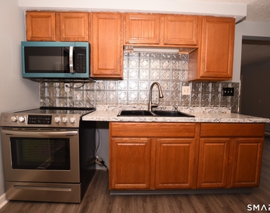 85 Stillson Road - Photo Thumbnail 15