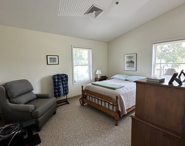 179 Main Street - Photo Thumbnail 6
