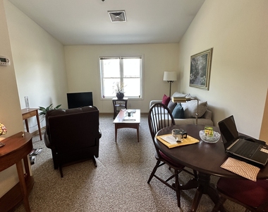 179 Main Street - Photo Thumbnail 13