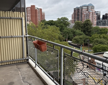444 Bedford Street - Photo Thumbnail 7