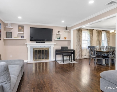 180 Weeping Willow Lane - Photo Thumbnail 2