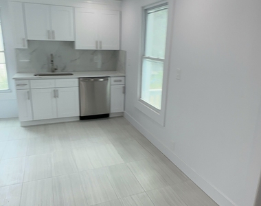 26 Rowan Street - Photo Thumbnail 7