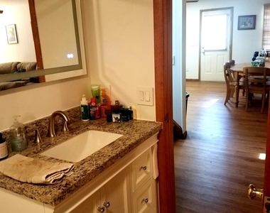 72 Maple Tree Avenue - Photo Thumbnail 6