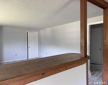8 White Oak Road - Photo Thumbnail 8