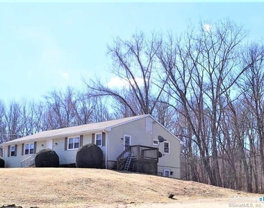 8 White Oak Road - Photo Thumbnail 2