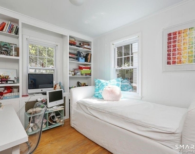 24 Henry Street - Photo Thumbnail 8