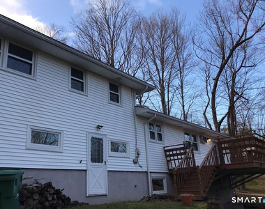 1040 Mountain Road - Photo Thumbnail 4