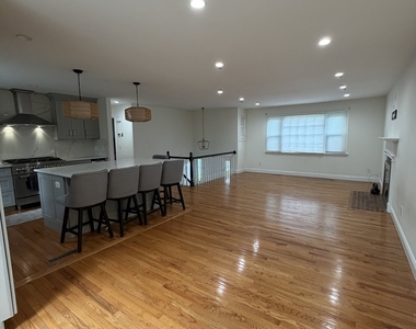24 Country Club Road - Photo Thumbnail 8