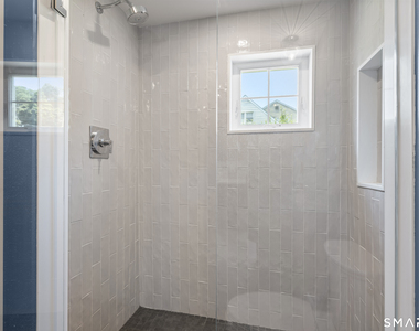 16 Saint Charles Avenue - Photo Thumbnail 18
