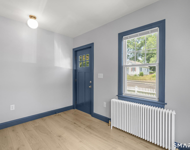 16 Saint Charles Avenue - Photo Thumbnail 3