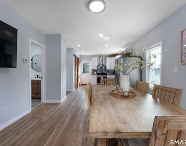 36 Ellis Street - Photo Thumbnail 12