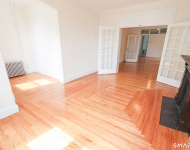 235 Wooster Street - Photo Thumbnail 3