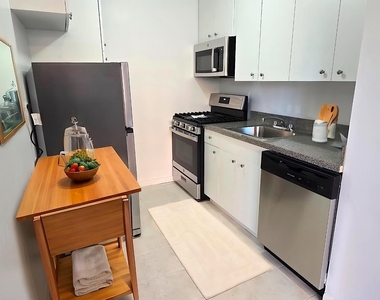 175 West 90th Street - Photo Thumbnail 1