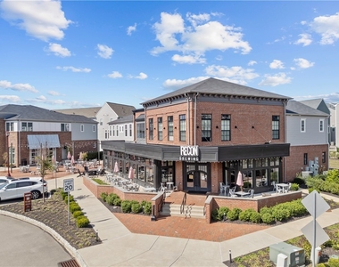 121 Main St - Photo Thumbnail 46