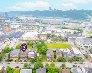 1207 W North Ave - Photo Thumbnail 17