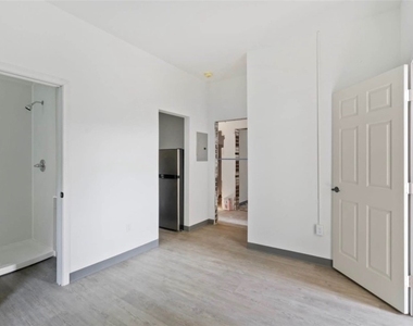 1247 Leishman Ave - Photo Thumbnail 14