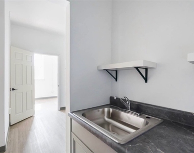 1247 Leishman Ave - Photo Thumbnail 3