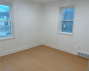 1415 Columbus Ave - Photo Thumbnail 2