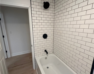 1415 Columbus Ave - Photo Thumbnail 8