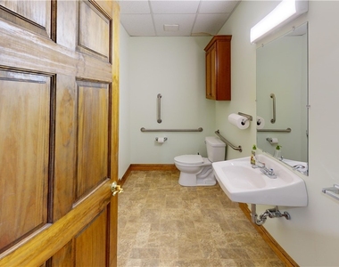 1015 E Jefferson - Photo Thumbnail 17