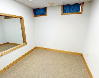 1015 E Jefferson - Photo Thumbnail 12