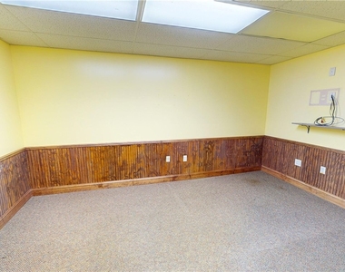 1015 E Jefferson - Photo Thumbnail 6
