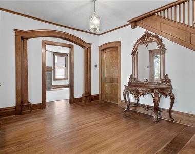 1306 Ridge Ave - Photo Thumbnail 1
