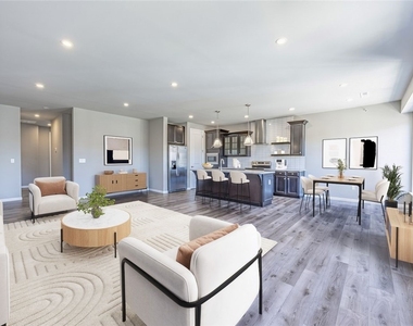 1439 Hastings Crescent - Photo Thumbnail 3