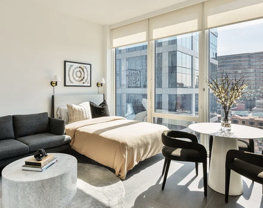 606 West 30th Street - Photo Thumbnail 1