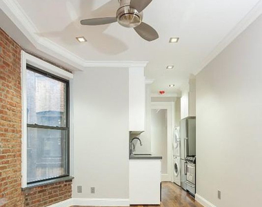 16 East 116th Street - Photo Thumbnail 1