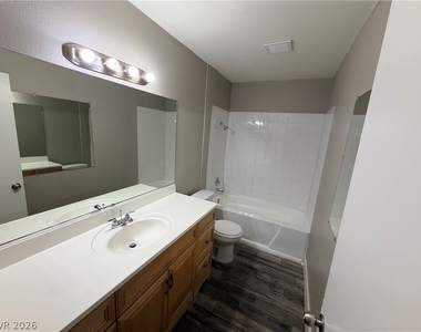 1405 Vegas Valley Drive - Photo Thumbnail 13