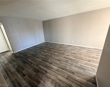 1405 Vegas Valley Drive - Photo Thumbnail 2