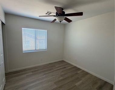 6442 Oak Savanna Court - Photo Thumbnail 15