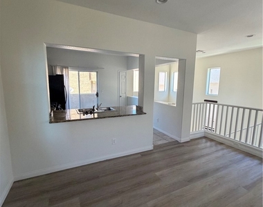 6442 Oak Savanna Court - Photo Thumbnail 5