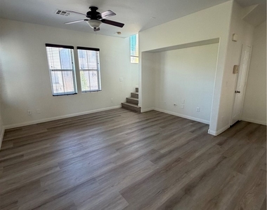 6442 Oak Savanna Court - Photo Thumbnail 3