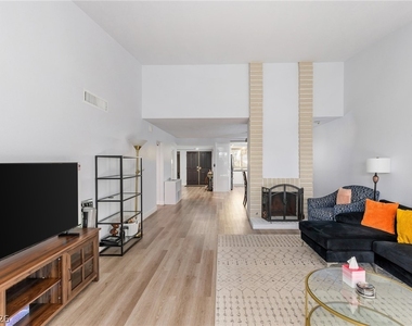 3173 Asoleado Circle - Photo Thumbnail 4