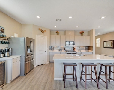 7224 Anchor Terrace Street - Photo Thumbnail 17