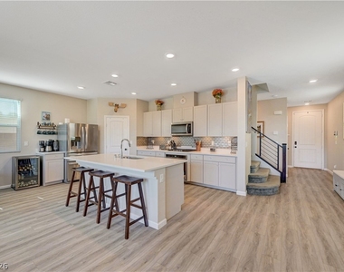 7224 Anchor Terrace Street - Photo Thumbnail 18