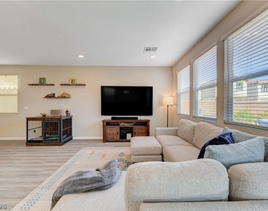 7224 Anchor Terrace Street - Photo Thumbnail 11
