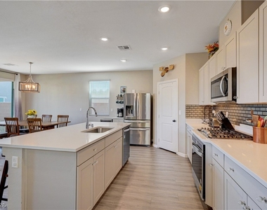 7224 Anchor Terrace Street - Photo Thumbnail 19