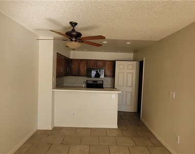 2121 Chertsey Drive - Photo Thumbnail 6