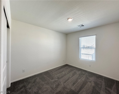 4921 Hunter Mesa Avenue - Photo Thumbnail 17