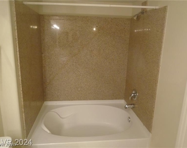 8000 W Badura Avenue - Photo Thumbnail 13