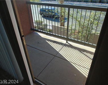 8000 W Badura Avenue - Photo Thumbnail 16