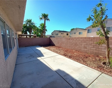 9631 Jeran Miles Court - Photo Thumbnail 17