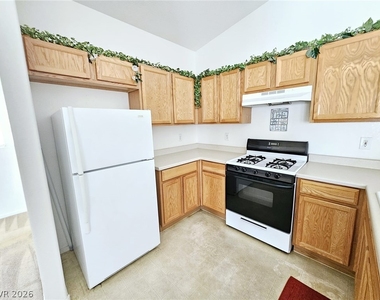 1663 Lefty Garcia Way - Photo Thumbnail 16
