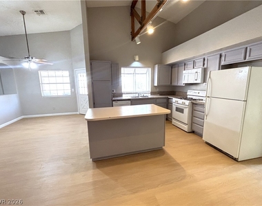 2309 Florissant - Photo Thumbnail 3