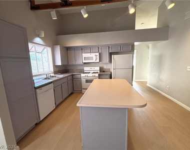 2309 Florissant - Photo Thumbnail 6