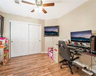 9530 Ruperts Court - Photo Thumbnail 14